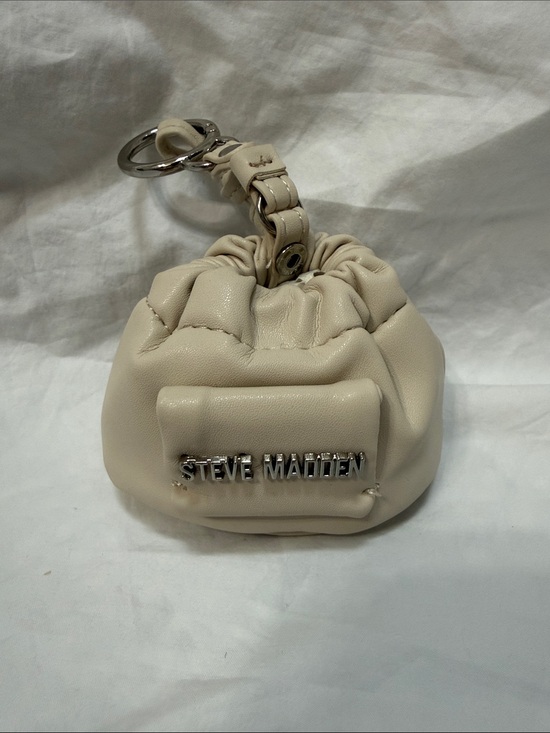 Steve Madden Handbags - NWOT Women’s Steve Madden Cream Mini Drawstring Pouch Bag Keychain. One Size.